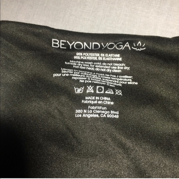 Beyond Yoga Infinity Scarf 🧣 - Picture 6 of 9